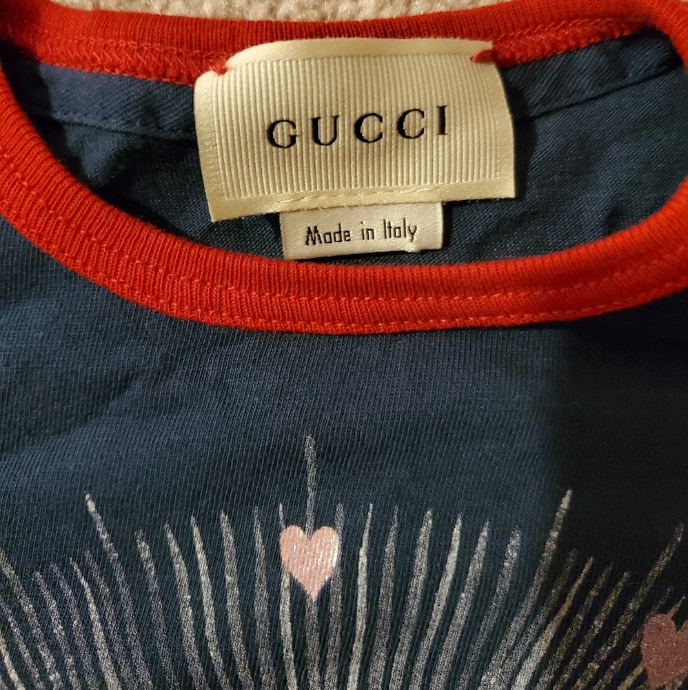Authentic Baby Gucci blind for love shirt - Picture 3 of 5